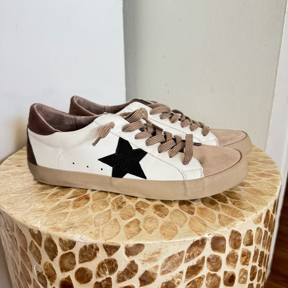 New Shushop Pamela Black Star Sneakers size 9 - Picture 3 of 12